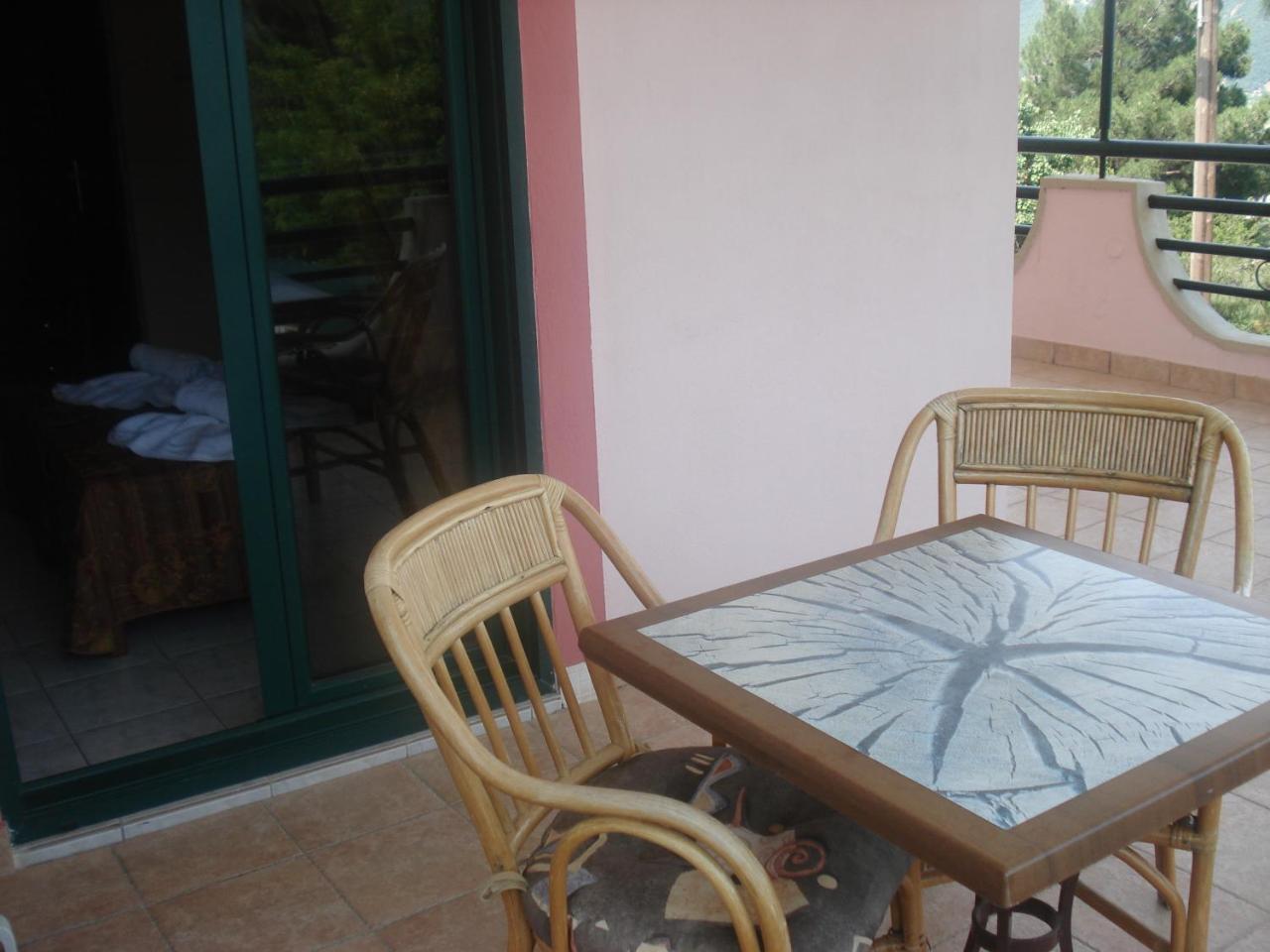 Apolis Hotel Mouzaki Екстериор снимка