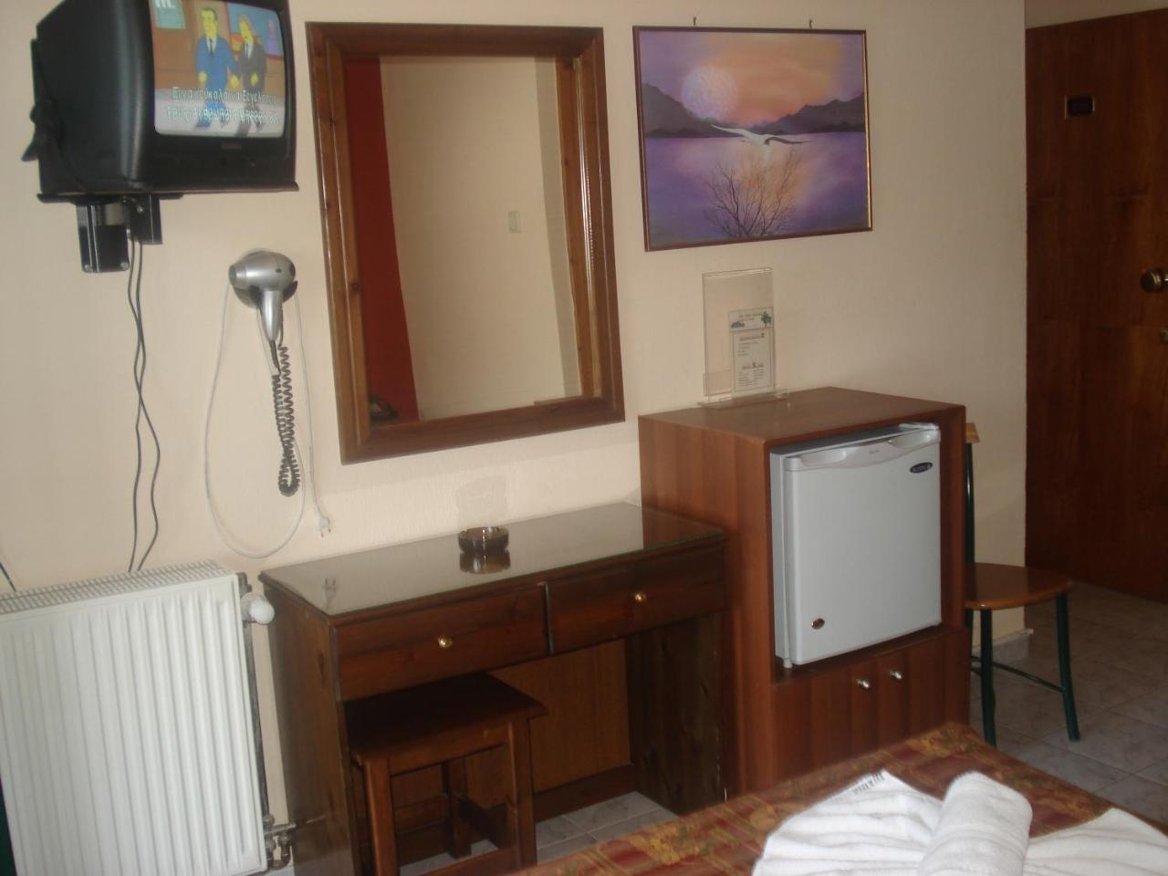 Apolis Hotel Mouzaki Екстериор снимка